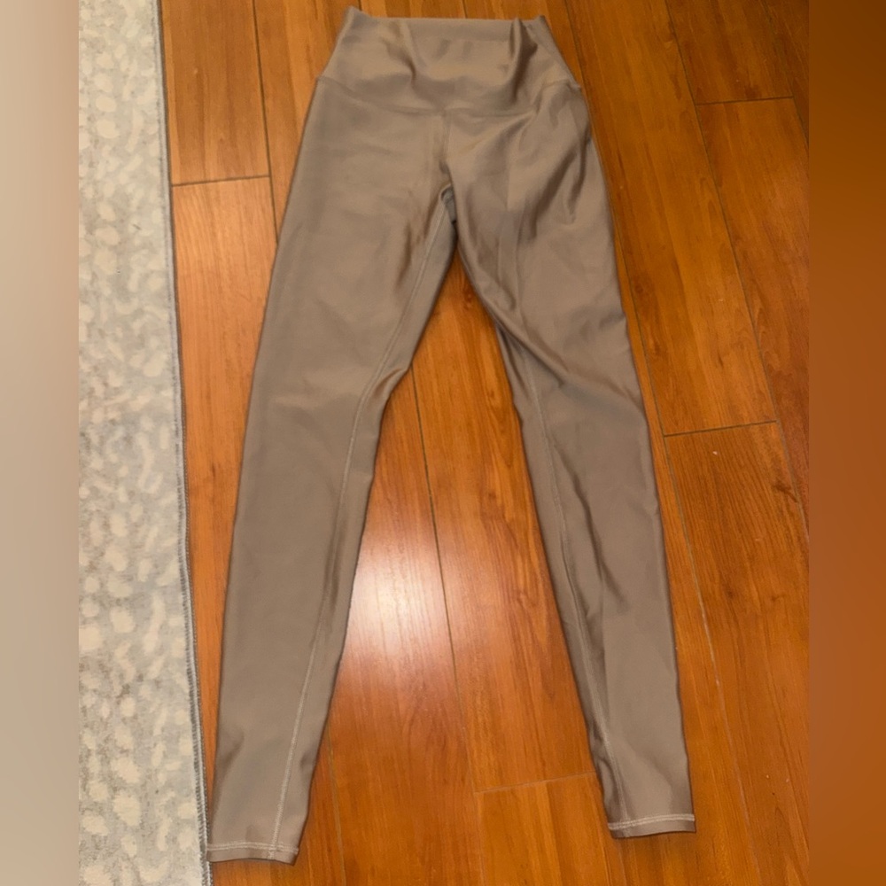 ALO Yoga Taupe Leggings
